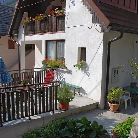 Vito Apartmán